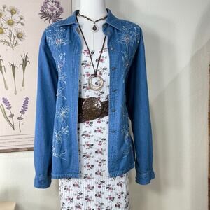Vintage 90s Denim Floral Embroidered Button Up Shirt Cottage Prairie Grandma MP